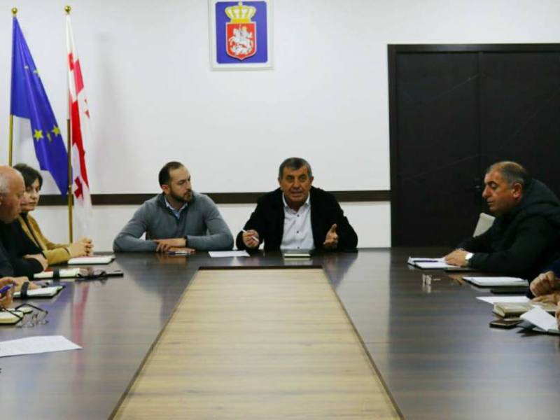 ცაგერის მუნიციპალიტეტის მერიაში, მერის მოვალეობის შემსრულებელმა რევაზ ახვლედიანმა...